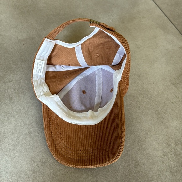 Tan corduroy baseball cap - Picture 3 of 5